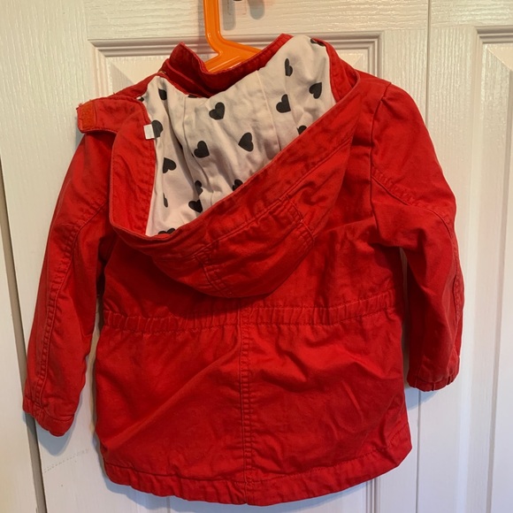 Red jacket 2t - Picture 4 of 5